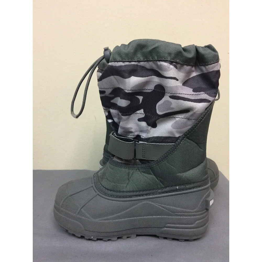 Columbia Kids Camouflage gray/purple Winter Boots, size 3